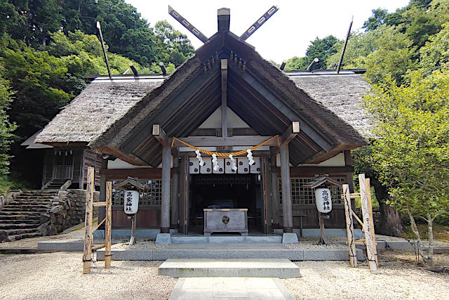 料理の神を祀る高家神社