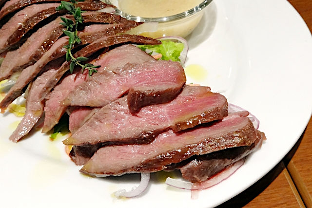 鹿肉のロースト